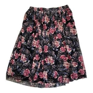 Self Esteem Floral Knee Length Women’s‎ Skirt        Sz M